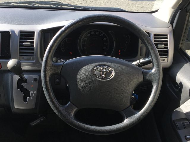Toyota REGIUSACE VAN 2009-04 186648-7