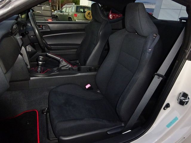 Toyota 86 2012-10 182588-19