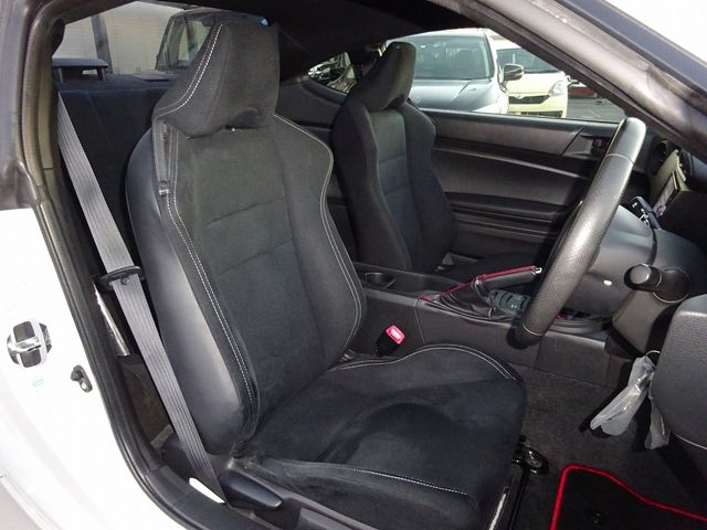 Toyota 86 2012-10 182588-11