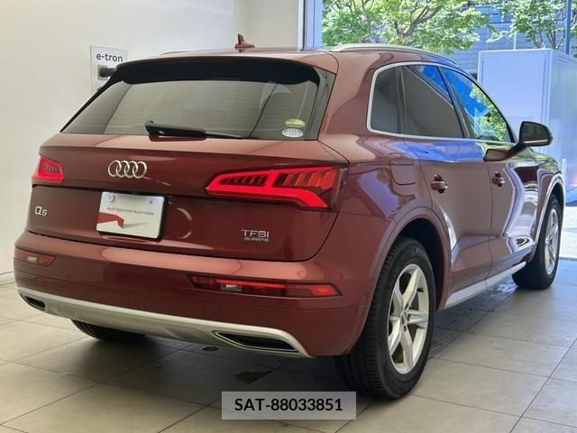 Audi Q5 2018-04 317962-1