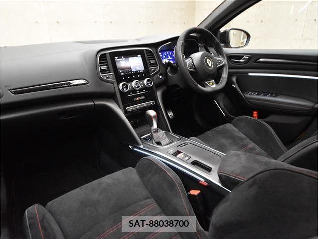 Renault MEGANE 2021-04 230852-17