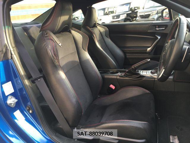 Subaru BRZ 2013-08 222336-5