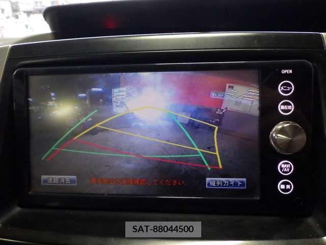 Toyota NOAH 2008-09 221068-11