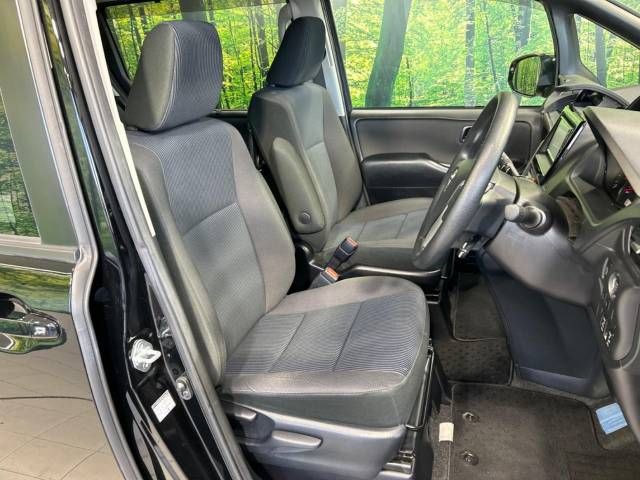 Toyota NOAH 2018-09 180984-9