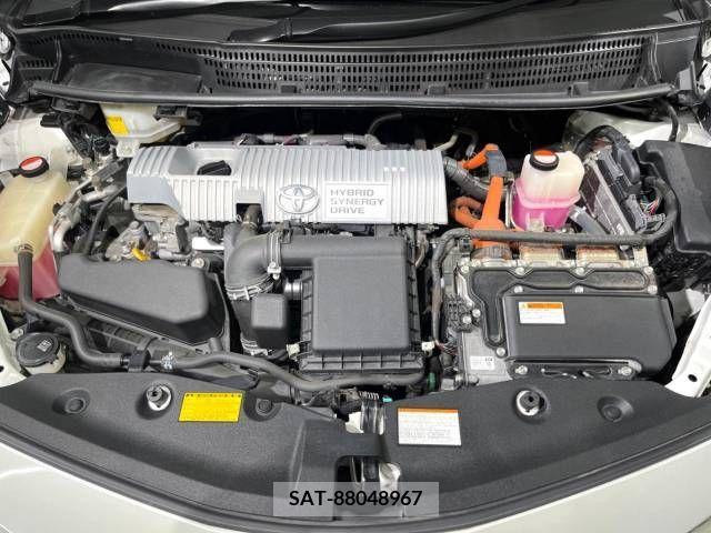 Toyota PRIUS ALPHA 2015-06 282462-19