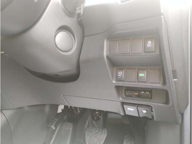 Nissan X-TRAIL 2015-03 19531-4