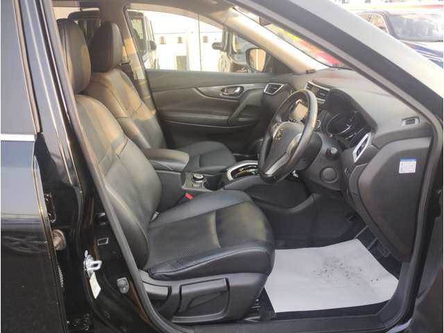 Nissan X-TRAIL 2015-03 19531-10