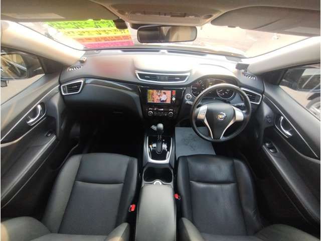 Nissan X-TRAIL 2015-03 19531-2