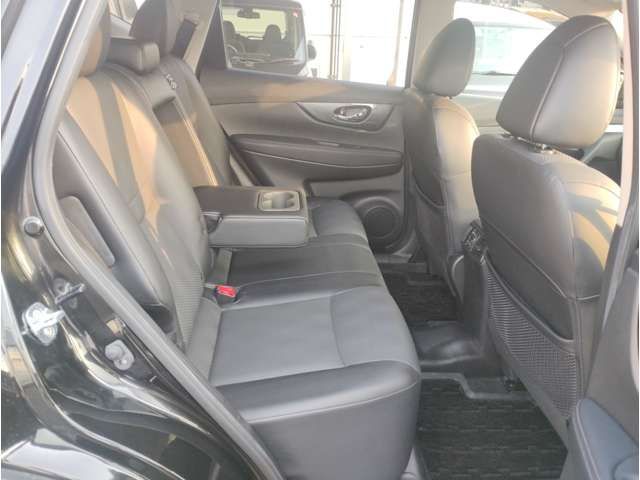 Nissan X-TRAIL 2015-03 19531-11