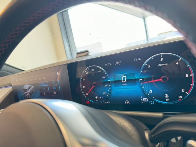 Mercedes Benz GLA-CLASS 2022-11 186764-9