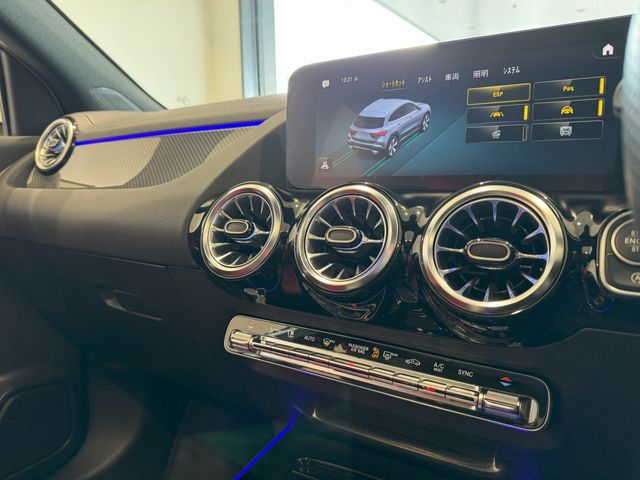 Mercedes Benz GLA-CLASS 2022-11 186764-13