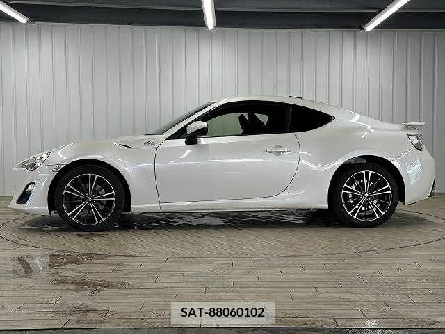 Toyota 86 2013-05 331031-14