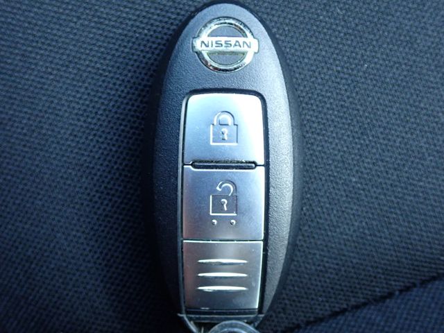 Nissan NOTE 2018-09 12777-10