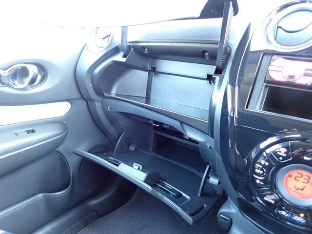 Nissan NOTE 2018-09 12777-13