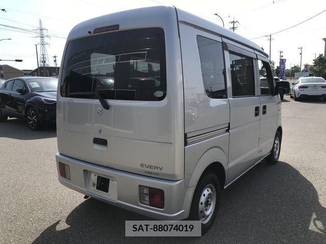Suzuki EVERY 2007-04 297473-2