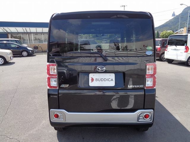 Daihatsu WAKE 2014-11 23997-6
