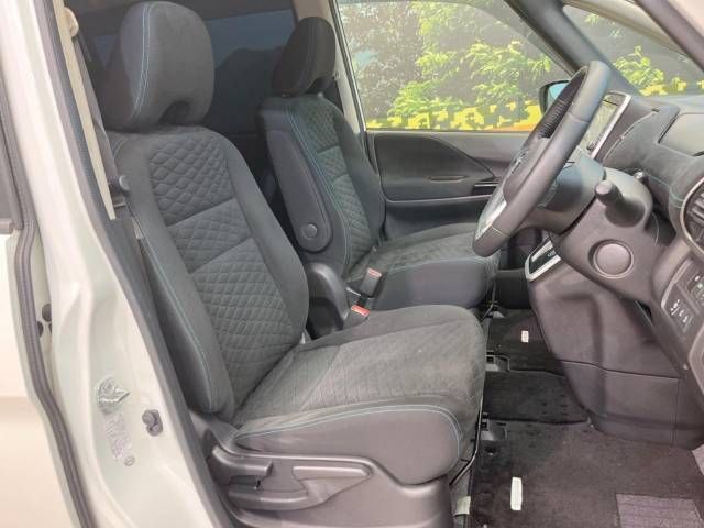 Nissan SERENA 2017-02 10261-9