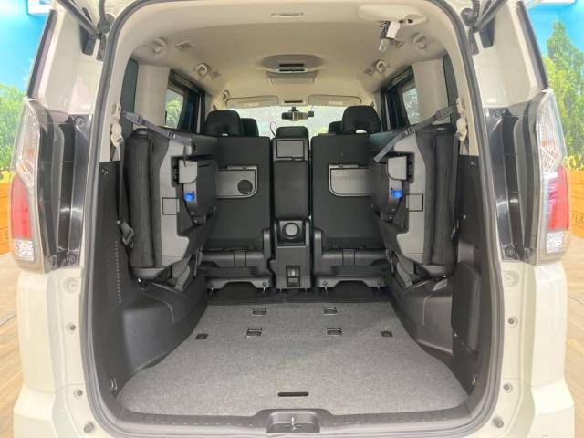 Nissan SERENA 2017-02 10261-11