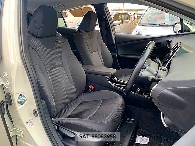 Toyota PRIUS 2019-01 224709-9