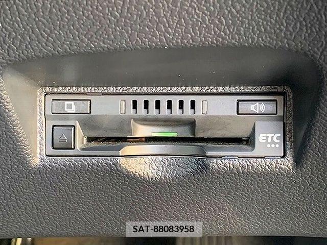 Toyota PRIUS 2019-01 224709-23