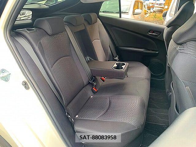 Toyota PRIUS 2019-01 224709-3