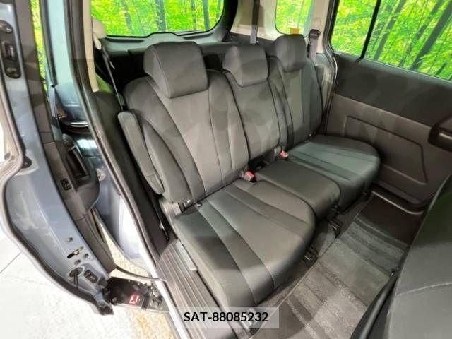 Mazda PREMACY 2013-04 301489-9