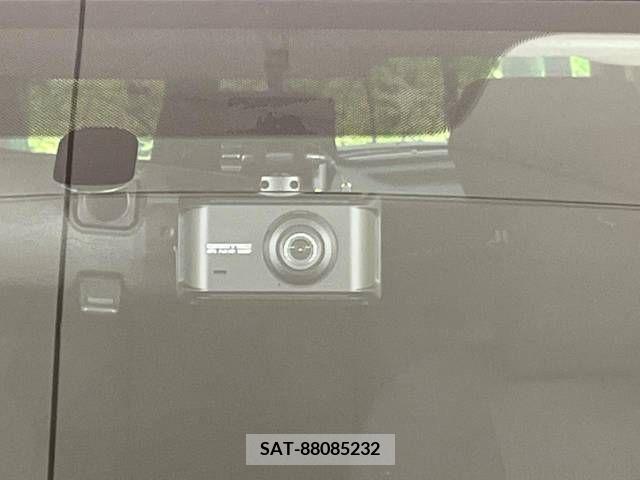 Mazda PREMACY 2013-04 301489-4