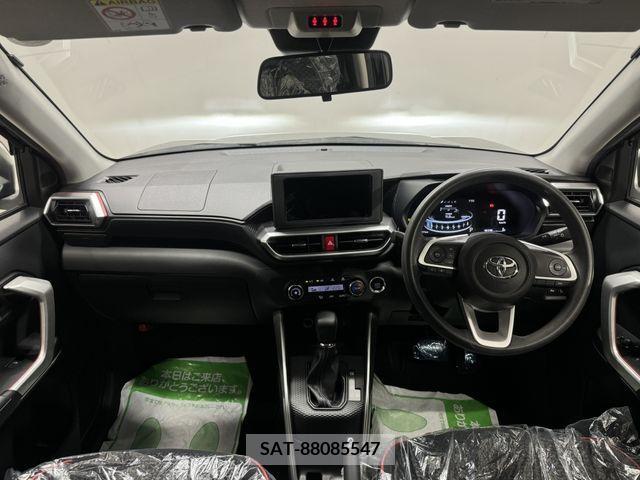 Toyota RAIZE 2020-08 354681-1