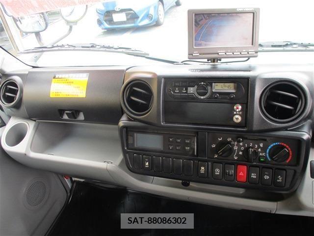 Hino DUTRO 2018-09 332909-10
