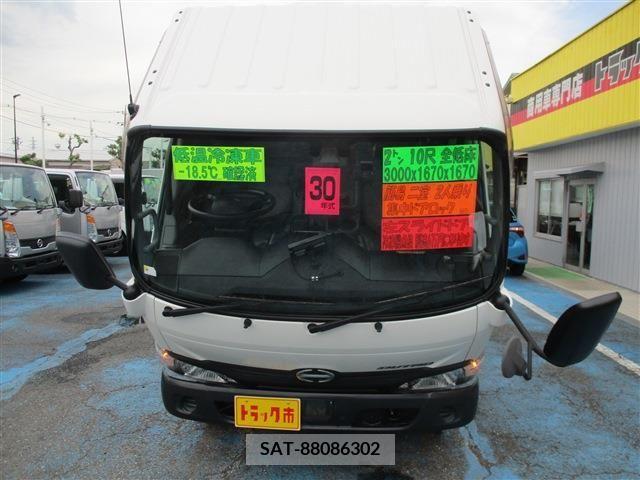Hino DUTRO 2018-09 332909-8