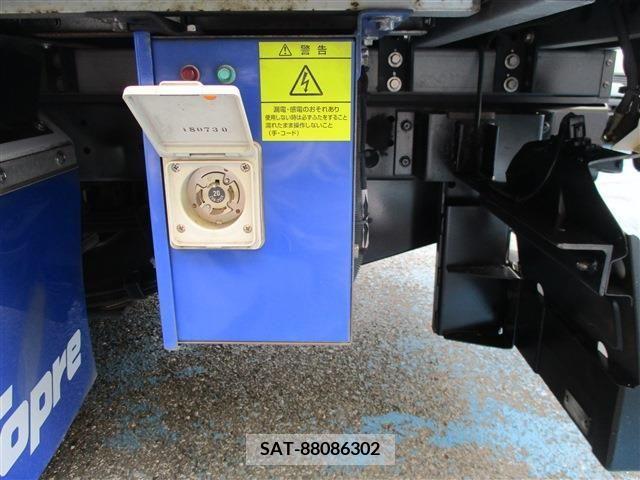 Hino DUTRO 2018-09 332909-25