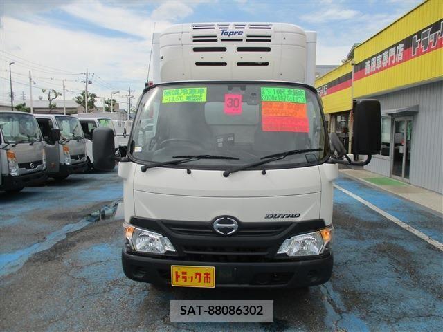 Hino DUTRO 2018-09 332909-1