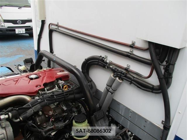 Hino DUTRO 2018-09 332909-28