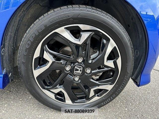 Honda N BOX CUSTOM 2018-09 379175-23