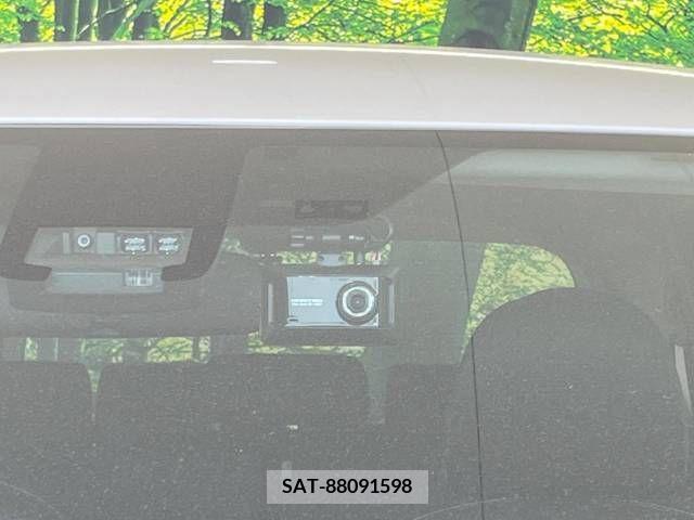 Toyota SIENTA 2019-03 374609-3