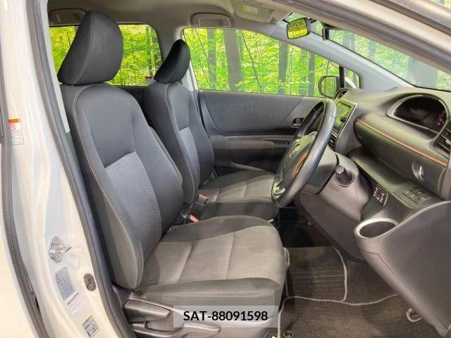 Toyota SIENTA 2019-03 374609-8