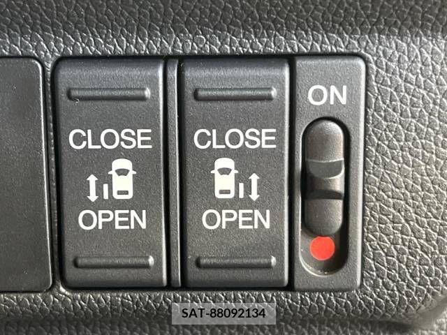 Honda FREED 2017-07 270372-2