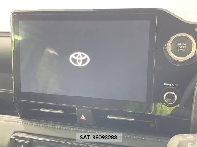 Toyota VOXY 2023-03 215472-4