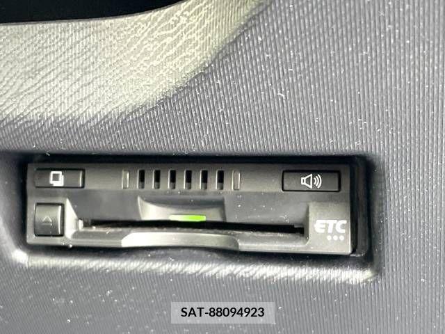 Toyota AQUA 2019-03 395699-6