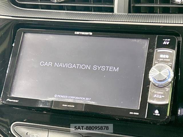 Toyota AQUA 2018-04 291976-2