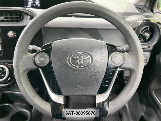 Toyota AQUA 2018-04 291976-13