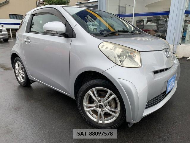 Toyota IQ 2009-01 379350-0