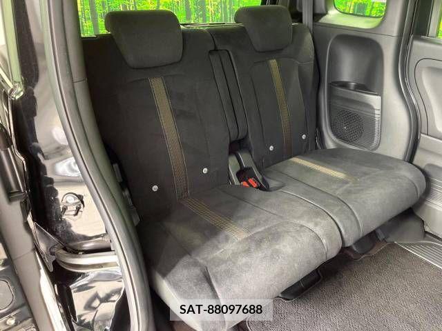 Honda N BOX CUSTOM 2019-12 330697-9