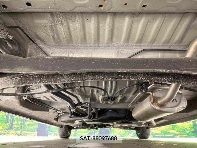 Honda N BOX CUSTOM 2019-12 330697-19
