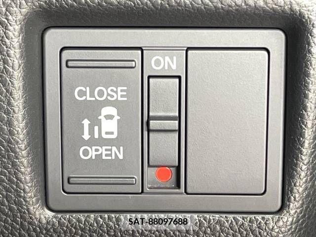 Honda N BOX CUSTOM 2019-12 330697-2