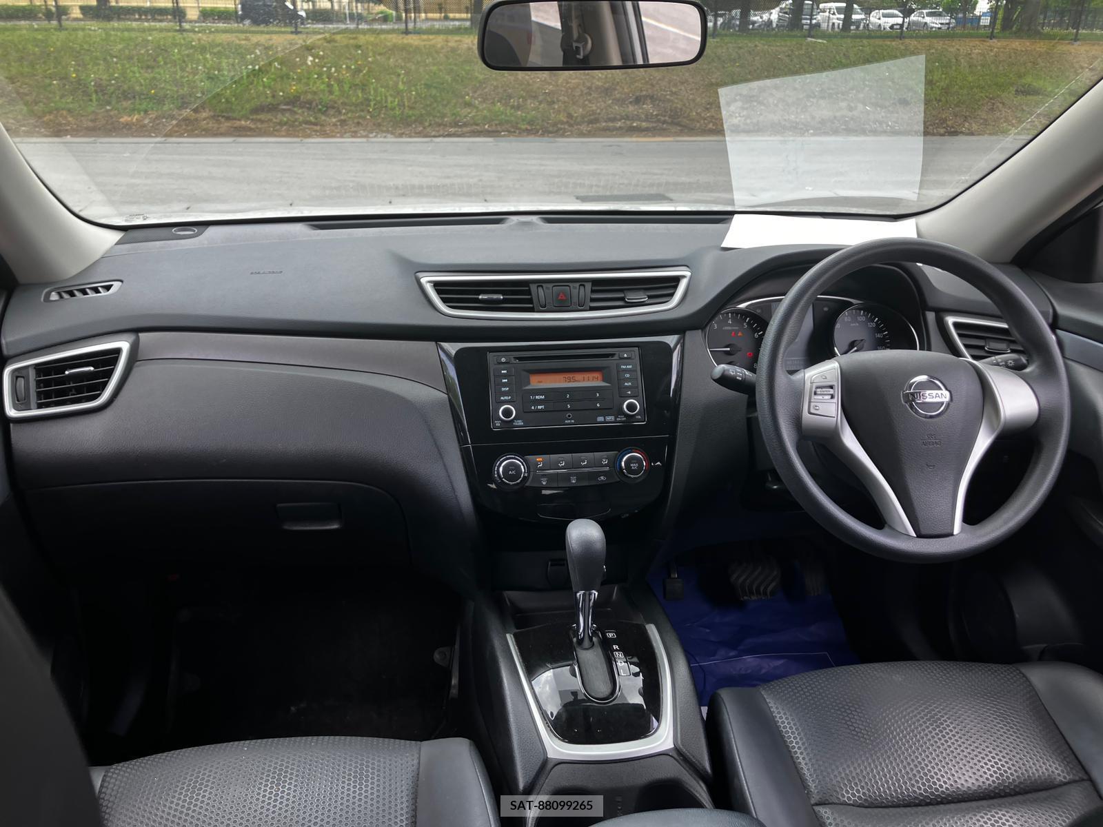 Nissan X-TRAIL 2017-03 258219-12