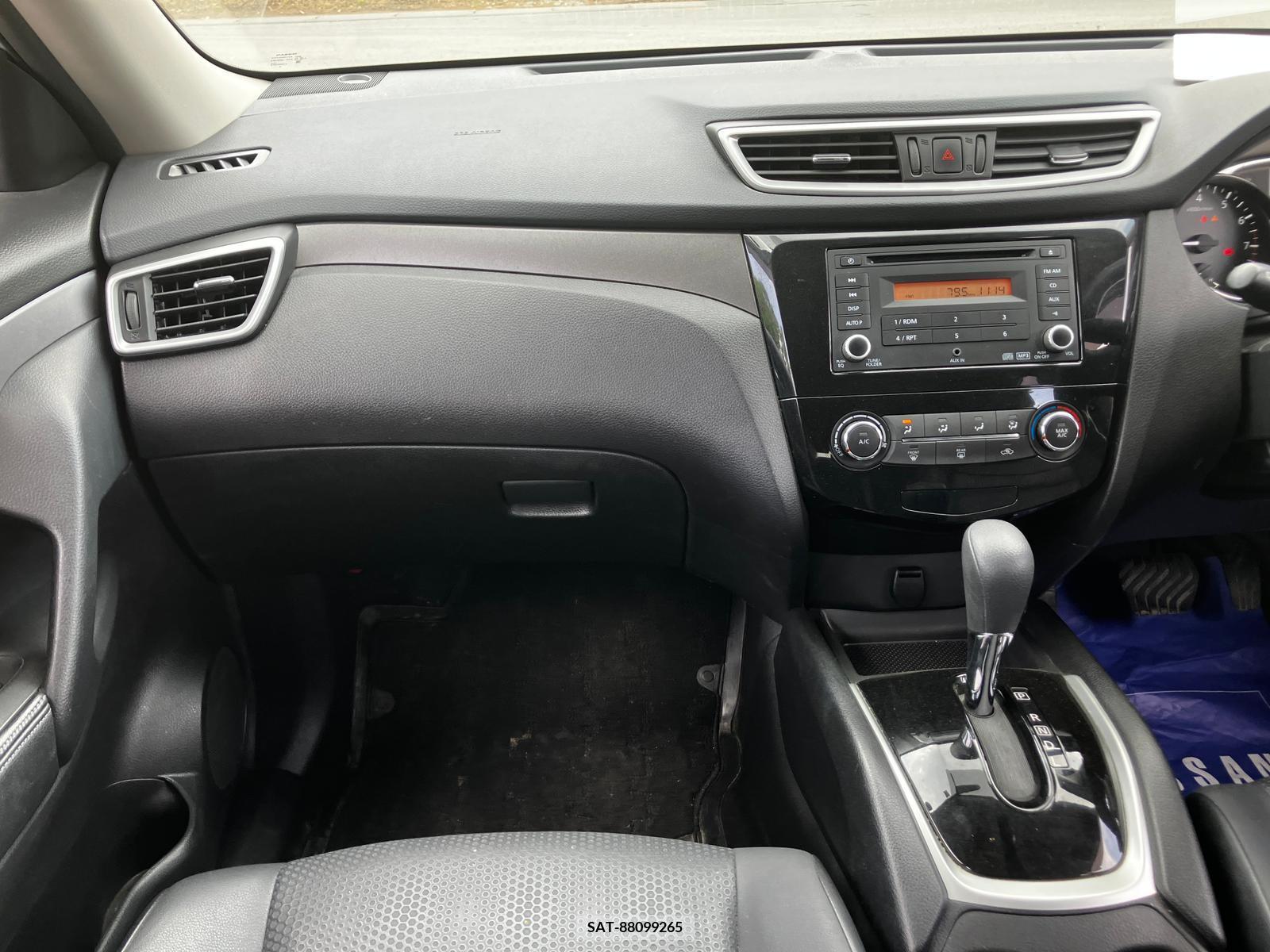 Nissan X-TRAIL 2017-03 258219-13
