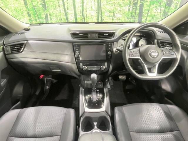 Nissan X-TRAIL 2018-03 27366-1