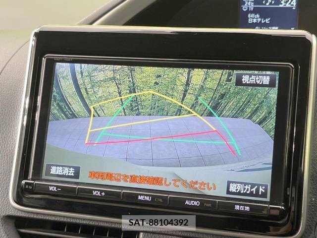 Toyota VOXY 2017-06 289068-4