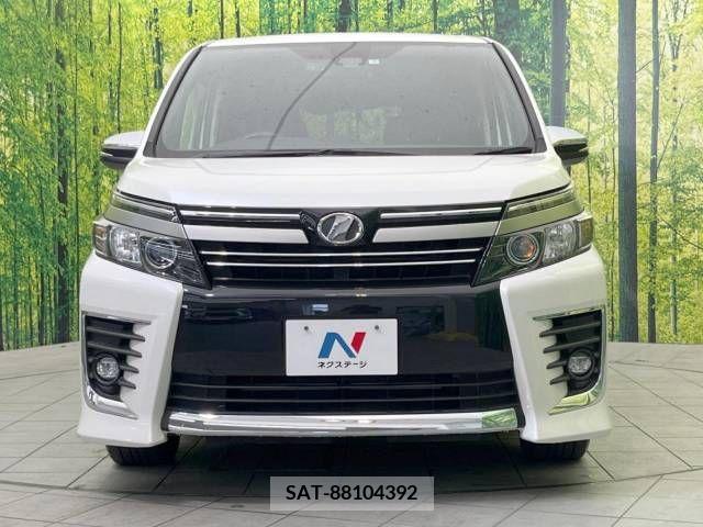 Toyota VOXY 2017-06 289068-15